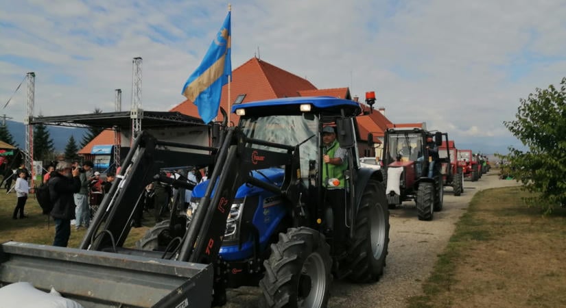 Közel ötven traktor vonult fel – Ilyen volt az idei Csíkszéki Gazdanapok
