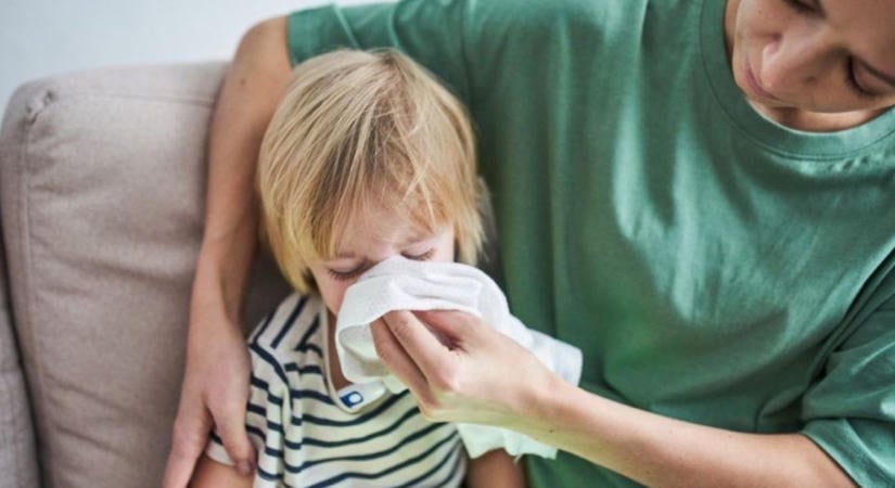 Alig kezdődött el a tanév, máris háromszorosára nőtt a kis betegek száma Tolnában