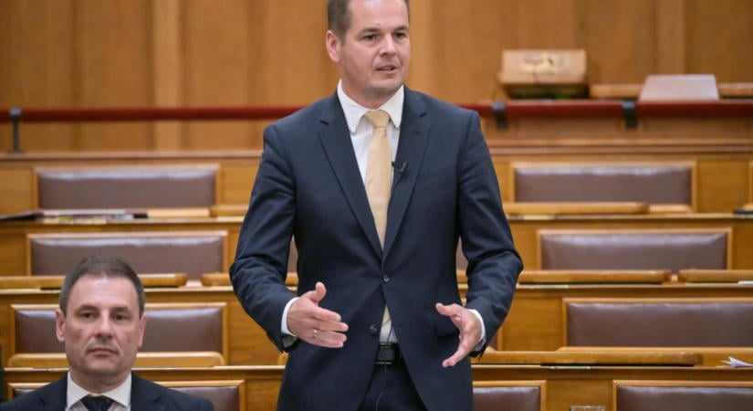 Folytatódott a közmédia átalakításáról szóló törvényjavaslat vitája az Országgyűlésben
