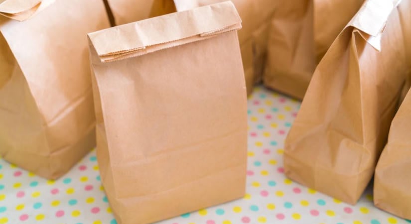 Márkaépítés kis költségvetésből: Mitől lesz egy egyszerű papírzacskó egyedi?