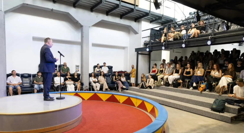 Első tanévnyitóját tartotta új campusán a Budapest Cirkuszművészeti és Kortárstánc Főiskola