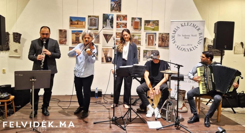 A múlt és a jelen találkozik zenéjükben – tízéves a Samaria Klezmer Band