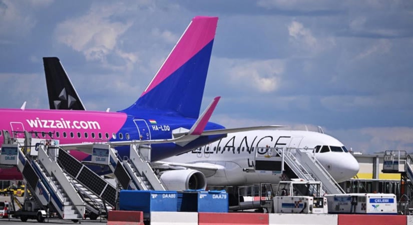 Riasztás a repülőtéren: felszállás előtt fordították vissza a Wizz Air gépét