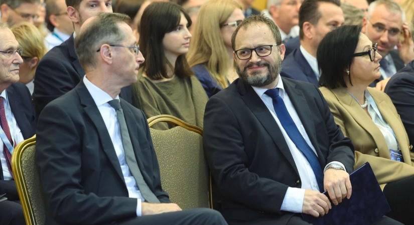 Vagyonadó: nincs egyedül a Tisza-kormány, újabb uniós tagállam akarja megsarcolni a szupergazdagokat – Kármán András terve kutya füle ahhoz képest, amire készülnek