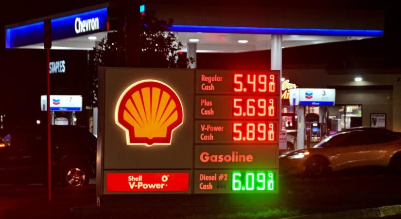 Kreml-közeli energiaszakértő: „Dízelmegállapodás? Trump a levegőbe beszél, az árak nem fognak csökkenni”