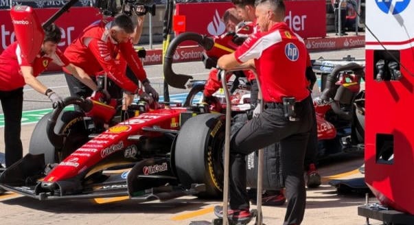 Leclerc az élen Verstappen előtt Austinban