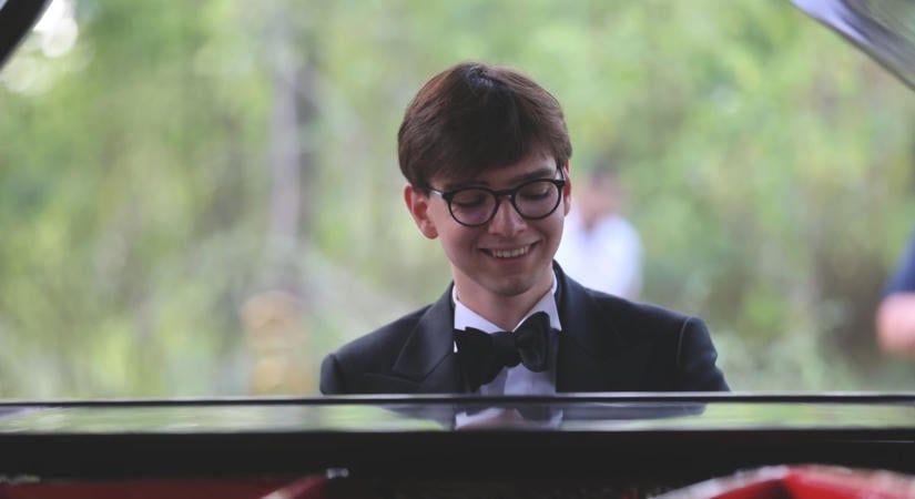 Boros Misi új lemezén Schumann, Beethoven és Brahms találkozik