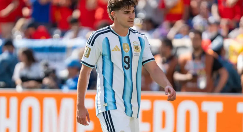 Fegyelmi eljárás indult a Barcelona ellen Julián Alvarez ügyében