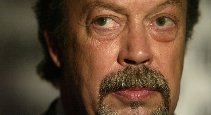 80 évesen meghalt Tim Curry, évek óta súlyos egészségi problémákkal küzdött