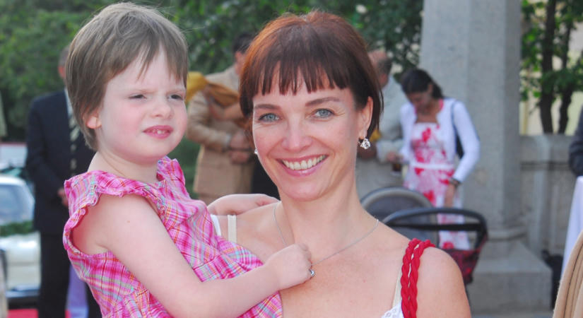 „Másképpen ép” – Kováts Adél lánya, Laura Rozália először beszélt nyíltan a küzdelmeiről