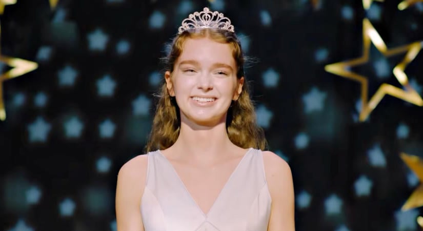 Befutottak a Prime Video Carrie-sorozatának kritikái: Lássuk, érdemes-e belevágni a legújabb Stephen King-adaptációba!