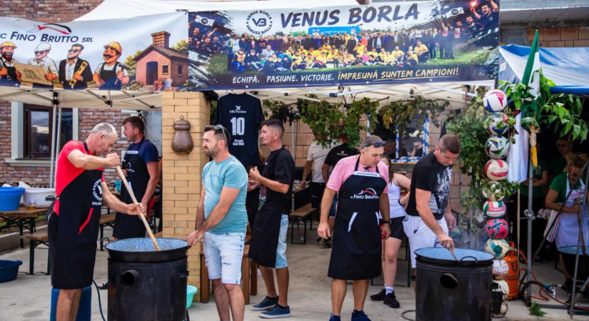 Bográcsok tüze mellett született új hagyomány Szilágyballán