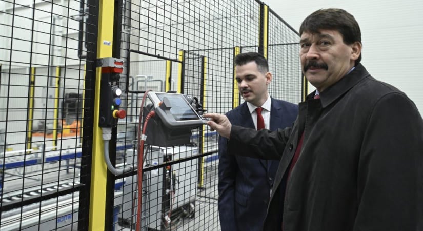 Áder Jánosék befektetését maga alá temeti az üllői lárvagyár