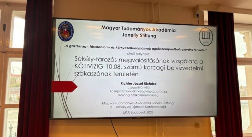 Rangos kutatói díjat vehetett át a vízügyi igazgatóság karcagi szakembere