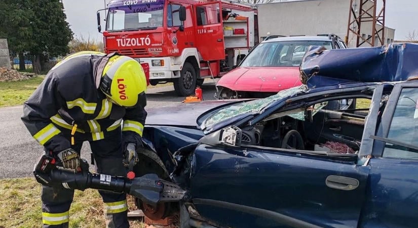 Milliókba kerül a lövői önkéntes tűzoltóktól ellopott életmentő eszköz pótlása