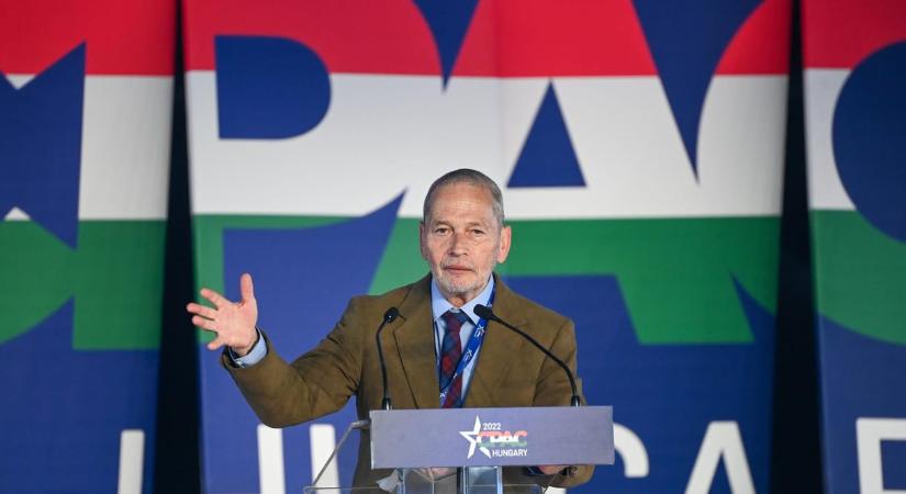 A Fidesz magára hagyott káderképzőjéről ír a Le Monde