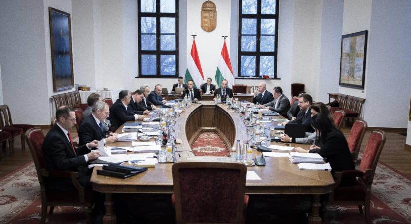 107 titkolt döntés: Orbánék elrejtett kormányhatározatai