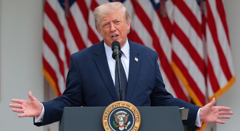 Óriásit szakított Donald Trump elnökként, példátlan vagyongyarapodást mutat a vagyonnyilatkozata