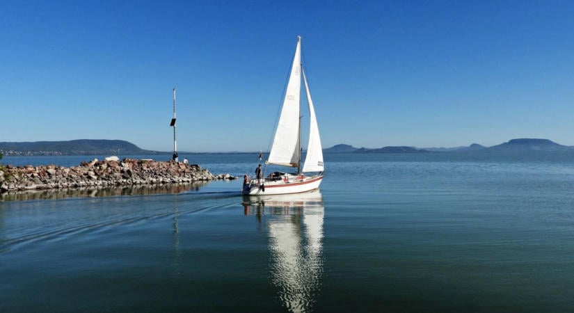 Kis magyar népvándorlás: egyre többen menekülnek Budapestről a Balatonhoz, de már nekik is drága a tópart
