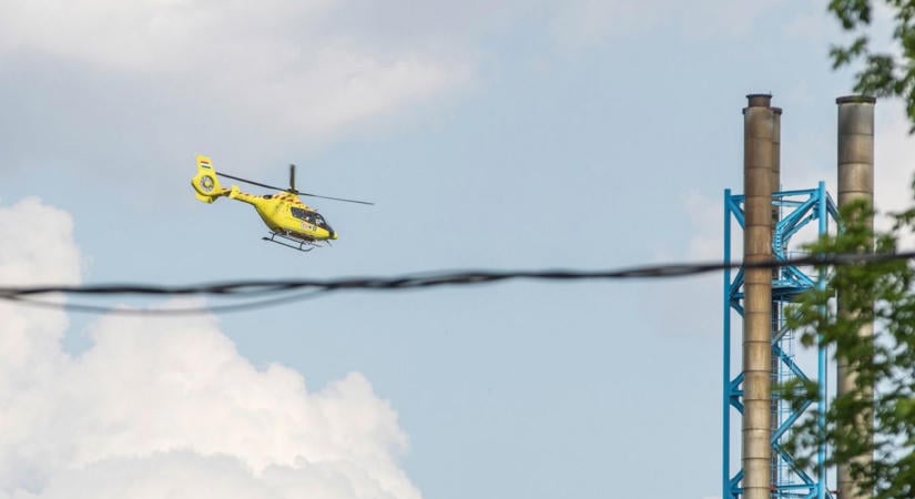Gázpalackcsere közben robbanás történt Vajtán: mentőhelikopter ment a sérültekért