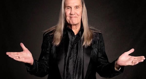 Nicko McBrain szerint Donald Trumpnak és embereinek rács mögött lenne a helyük