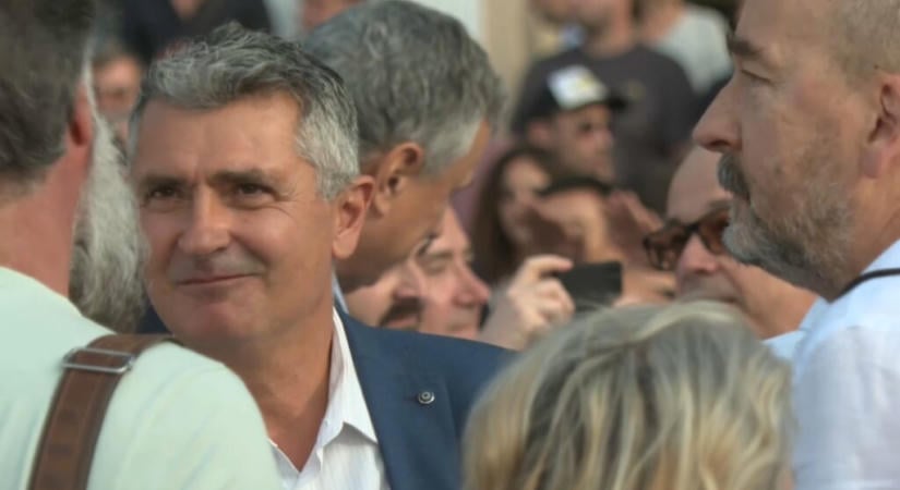 A benyújtott listák képviselői nem nyilatkoznak a leendő minisztereikről, kivéve egyet