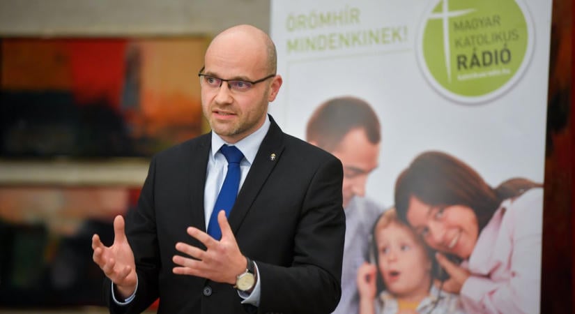 Megvan, kit javasolnak Tóth Máté helyére a Médiatanácsba