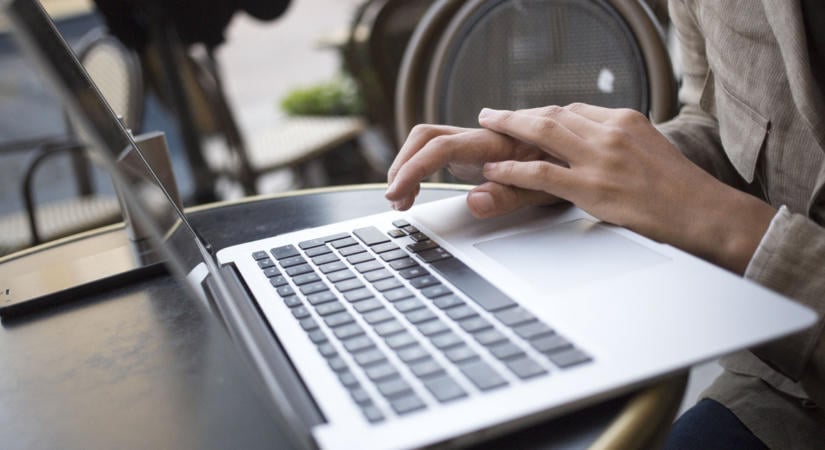 Nehéz ép ésszel felfogni az új domainőrületet, ami teljesen átalakíthatja az internetet