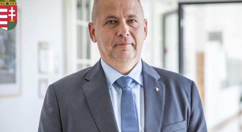 Ruszin-Szendi Romulusz feljelentést tett a Szerbiának eladott harcjárművek ügyében