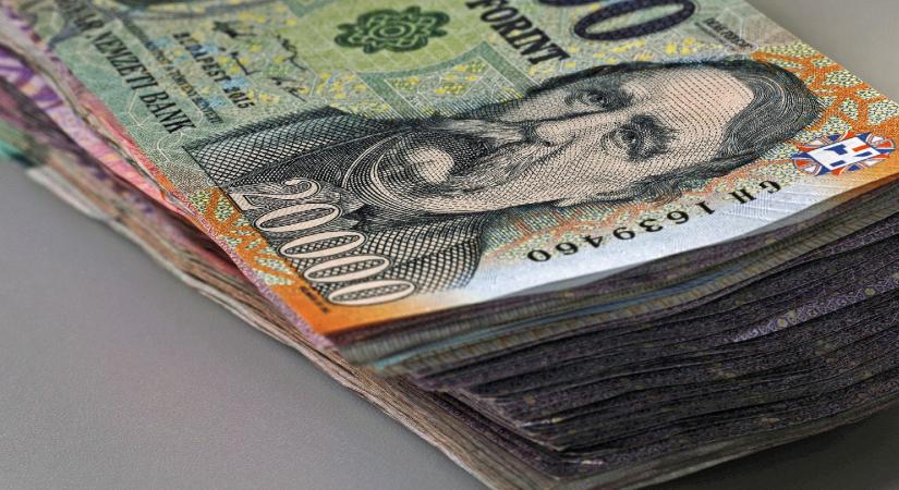 Összekaparta magát a forint