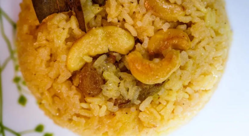 Csigaméreggel kente be kollégája curryjét