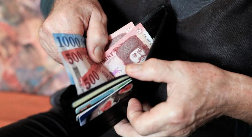 Családi pótlék megszüntetése: megoldódik magától is, vagy be kell jelenteni, ha végzett gyermekünk a középiskolában?