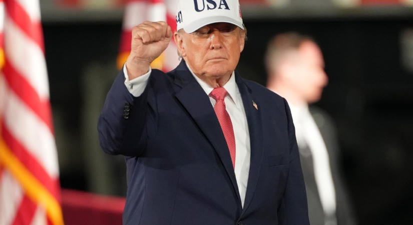 Rekordalacsony Trump népszerűsége két héttel a választások előtt