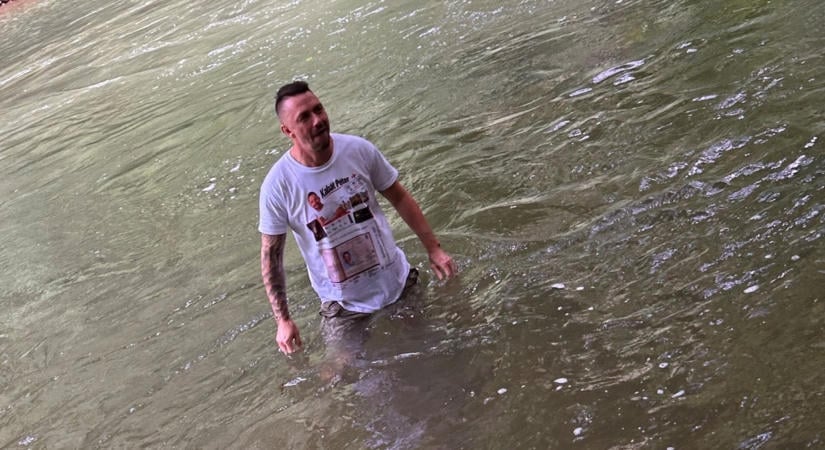 Kabát Petit lekapcsolták Kolumbiában: "Nagyon megijedtem, amikor ezer ember közül kiszedtek a határon"