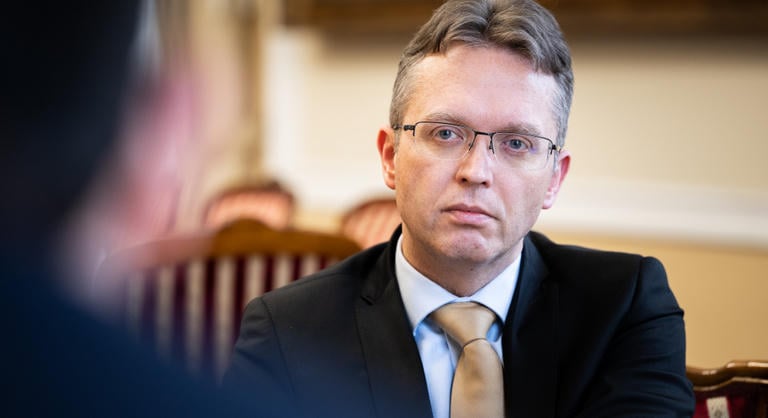 Kiderült, hová szállították Hankó Balázst