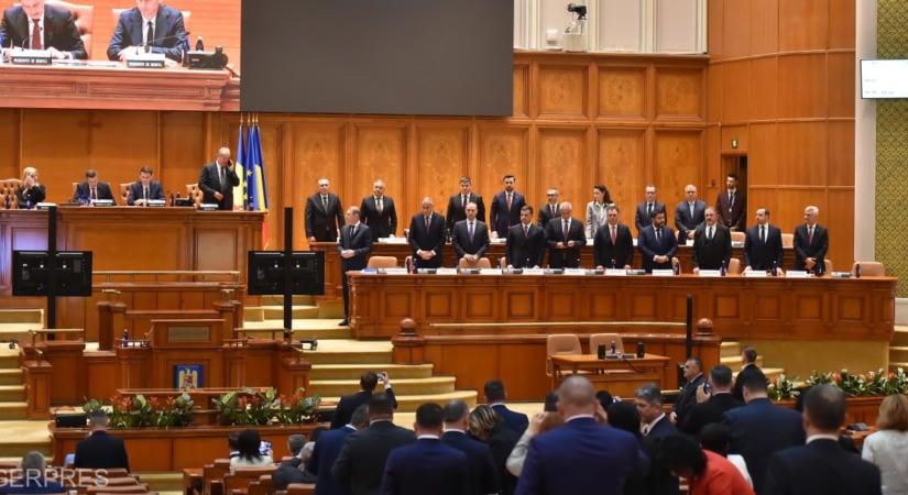 Letette az esküt a Niculescu-kormány