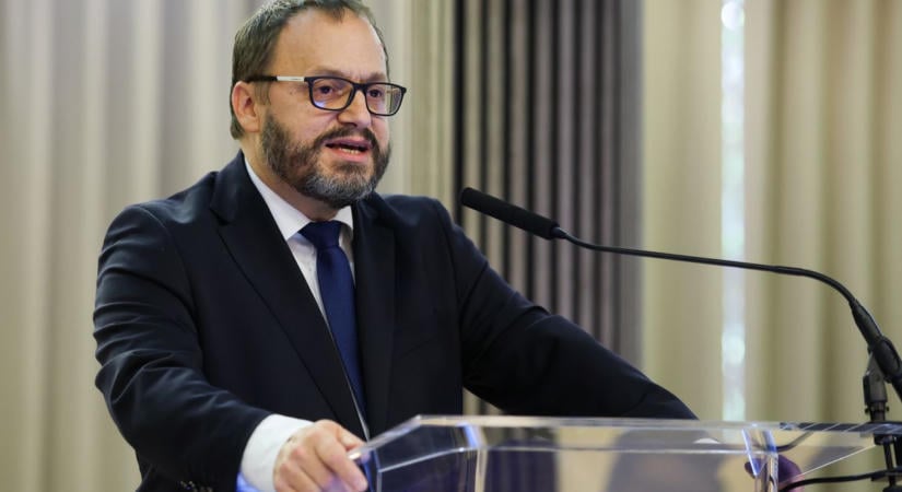 A Pénzügyminisztérium részletezte, hogyan jött össze a brutális, 2,3 ezer milliárd forintos augusztusi hiány