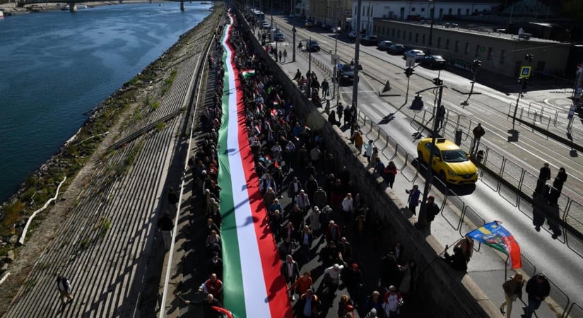 A szabadság visszaszerzése volt a téma a Fidesz ünnepségén, Hankó Balázs üzenetét is felolvasták
