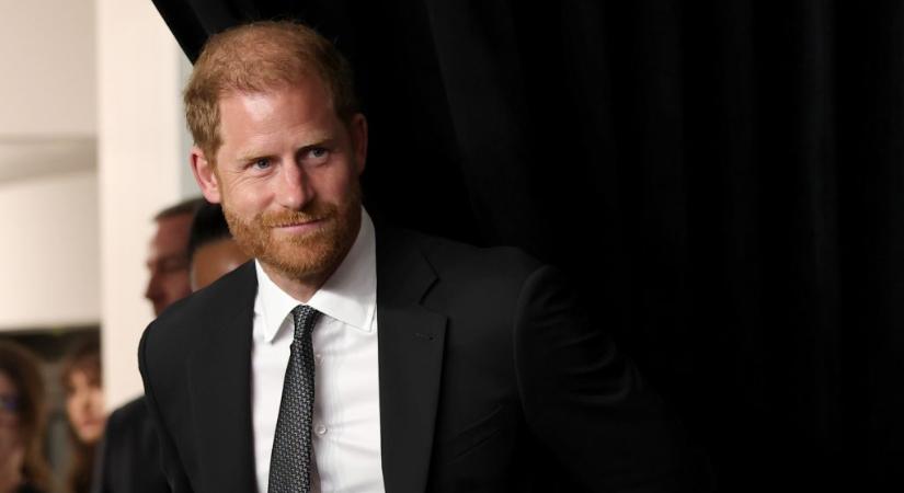 Harry herceg egyedül érkezett Londonba: már meg is volt az első nyilvános programja