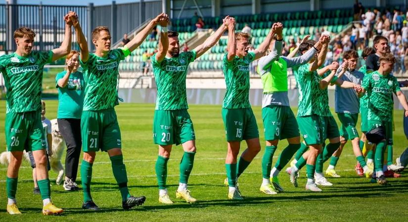 Kooperációs szerződést kötött a Paks az NB II-es Szentlőrinccel