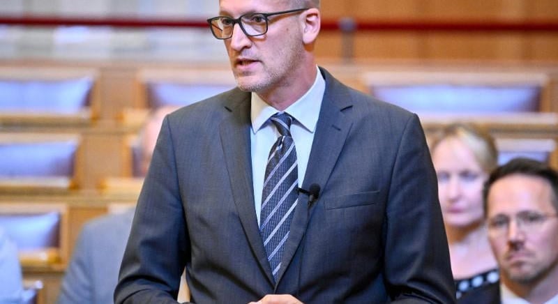 Betelt a pohár az Operettszínházban, vizsgálatot indít a minisztérium