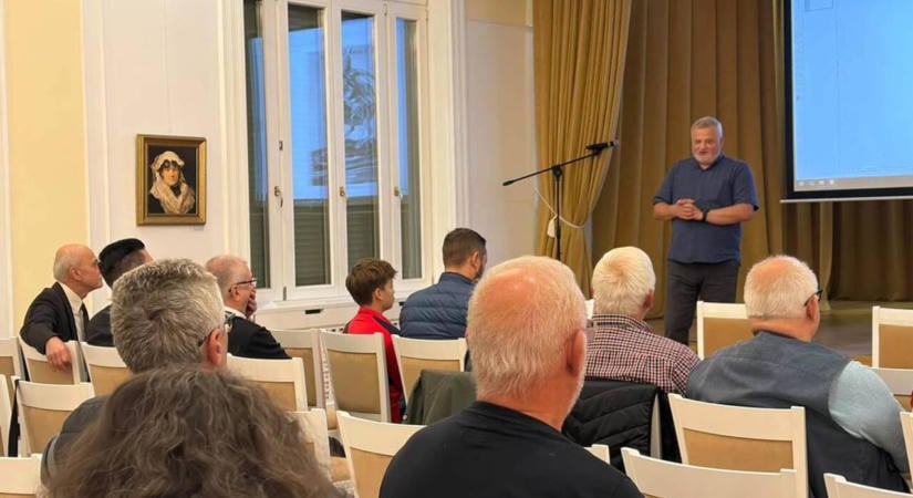 A Munkácsy Mihály Magyar Házban a futball került reflektorfénybe - A foci a legnehezebb időkben is összeköt