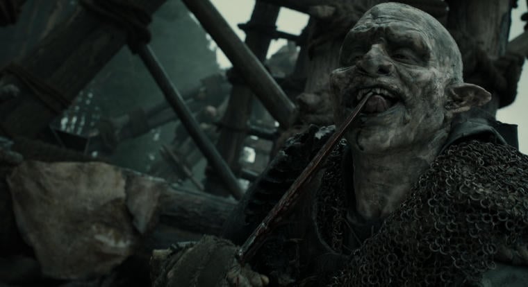 Leállításról szóltak a hírek, de a Warner szerint tovább készül az új A Gyűrűk Ura-film