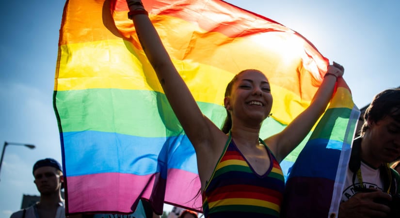 A túl nagy meleg miatt új időpontban tartják a Pride-ot