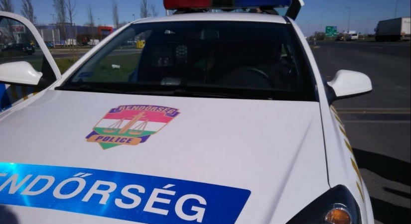 Drónos autós üldözés volt a Velencei-tónál