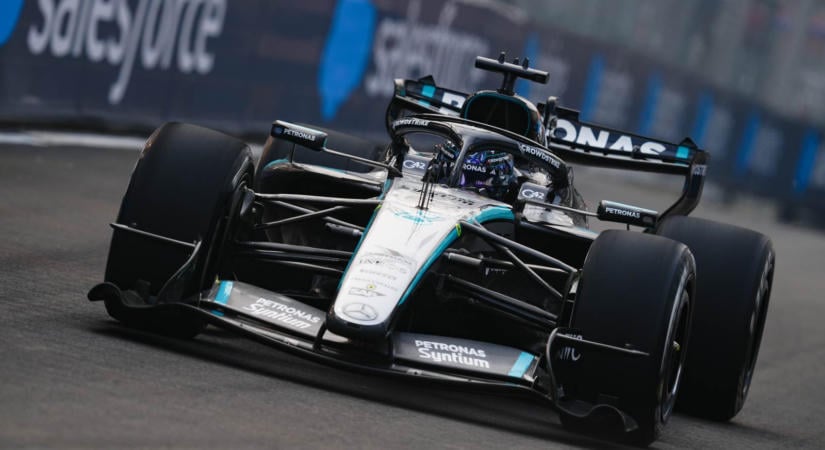 Verstappen eltitkolta a tempóját Szingapúrban