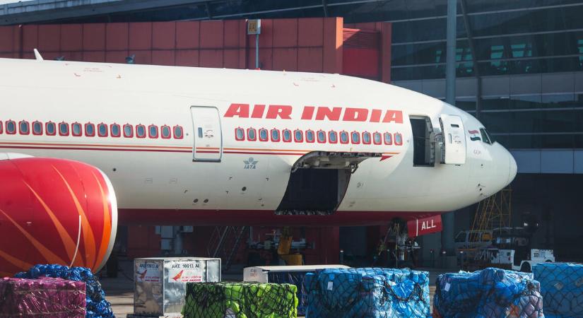 Rekordszint közelében a Boeing első fél évi repülőgép-kiszállítása, de az Airbus továbbra is vezet