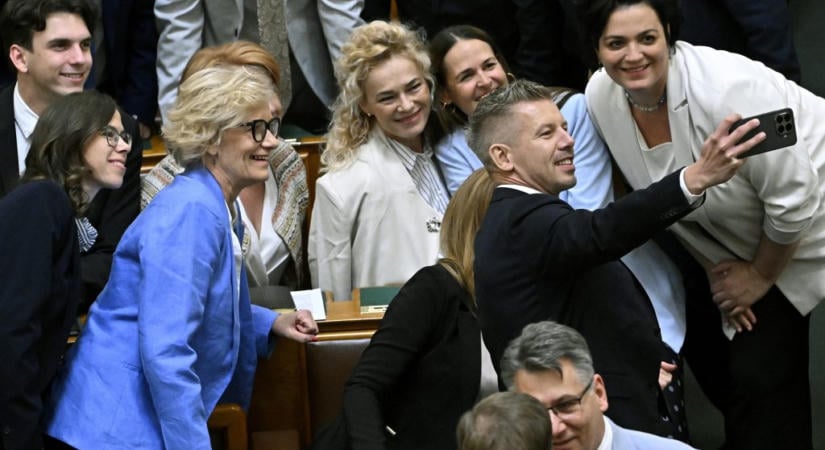 Jámbor András: Az abszolút filmszínház felfalja gyermekeit?
