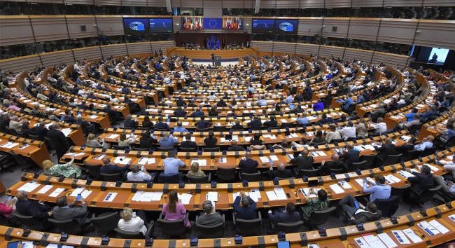 Az EU védelmi szövetség létrehozását tervezi Ukrajna részvételével, az USA nélkül