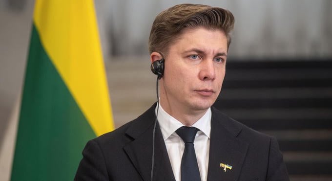 A litván miniszterelnök úgy véli, Oroszország szándékosan teszteli a NATO 5. cikkelyének határait